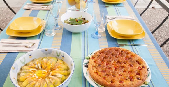 Bari: Market, Cooking Demo and Meal at a Local&#39;s Home