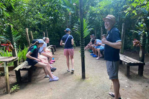 Efate: Village Walk, Coffee Tasting, and Beach Tour