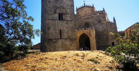 Ab Trapani: Rundgang durch Erice und Verkostung lokaler Produkte