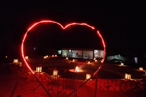 Dîner magique dans le désert d'Agafay