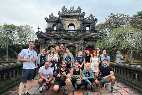 From Hoi An: Hue City Private Tour with Guide