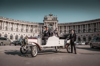 Viena, recorrido turístico de la ciudad en un automóvil electro vintage - Housity