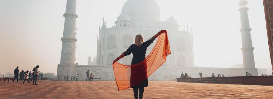 Depuis Delhi : visite privée du Taj Mahal en voiture avec droits d'entrée