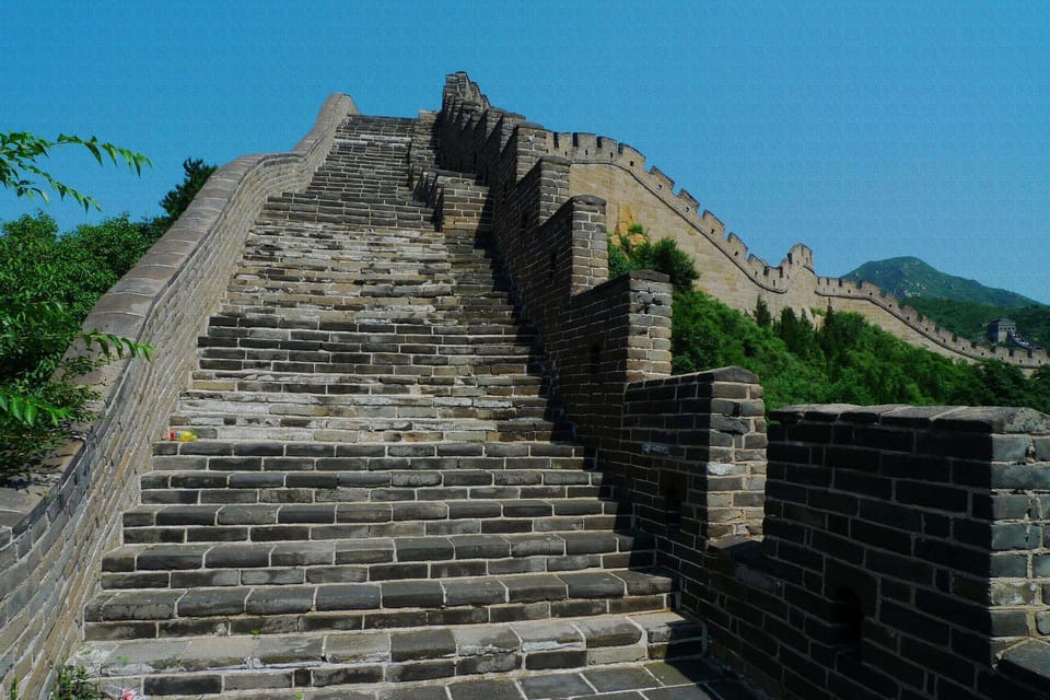 From Beijing: Badaling Great Wall Bus Group Tour | GetYourGuide