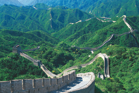 Da Pechino: Tour di gruppo in autobus della Grande Muraglia di BadalingDa Pechino: tour giornaliero di gruppo in autobus della Grande Muraglia di Badaling