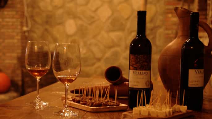 tour privato di vino biologico per intero giorno con degustazione e pranzo