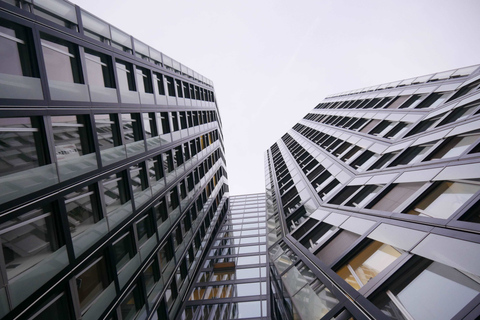 Hamburg: Reeperbahn Tour with English-Speaking Guide