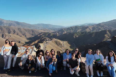 Marrakech or Fes: 4-Day Desert Tour to Erg Chebbi Dunes 4D3N Desert Tour Fez to Marrakech (Luxury Accommodations)