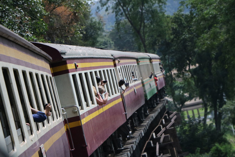 Kanchanaburi River Kwai & Hellfire Pass Tour privado