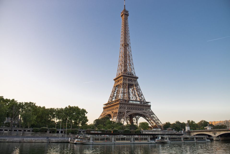 Paris: Abentliche Bootsfahrt auf der Seine