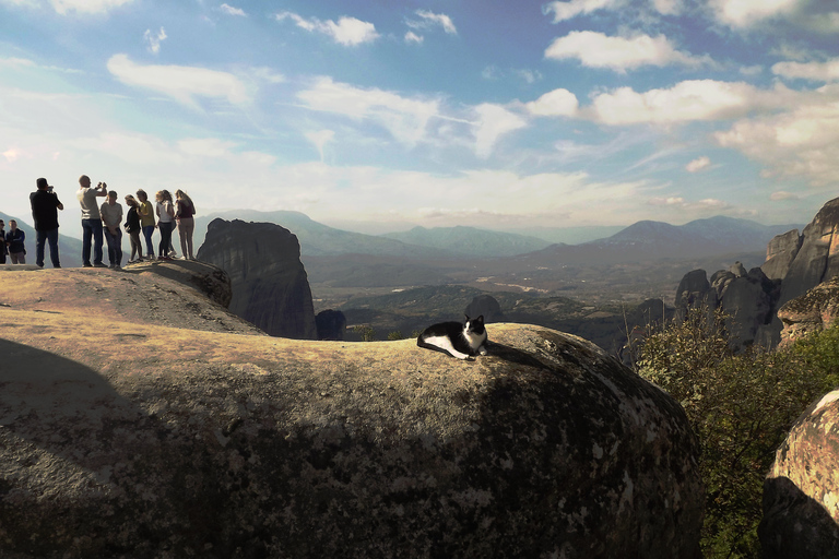 De Atenas: Viagem de 1 dia de trem para as cavernas e mosteiros de Meteora