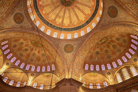 Santa Sofia e Moschea Blu + Cisterna Basilica (opzionale)Tour di Santa Sofia e della Moschea Blu con biglietti d'ingresso inclusi