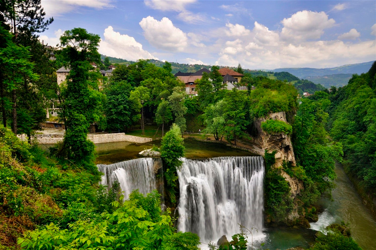 Sarajevo, Mostar e Jajce: Tour particular de 3 dias pelo melhor da BósniaSarajevo, Mostar e Jajce: Excursão Privada de 3 Dias da Bósnia