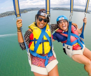 Bay of Islands: Parasail, Paihia and Russell