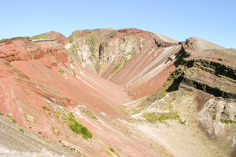 Rotorua: Geführte Wanderung zum Mount Tarawera Vulkankrater