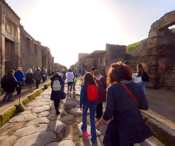 Retrocede en el tiempo: Visita guiada a Pompeya desde Nápoles