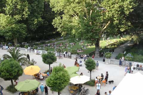 Berlin: Neukölln Guided Tour by an Expert