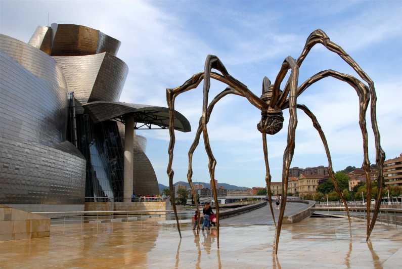 Muzeum W Bilbao Rzeźba Z Mgły Bilbao: Guggenheim-museon yksityinen opastettu vierailu | GetYourGuide