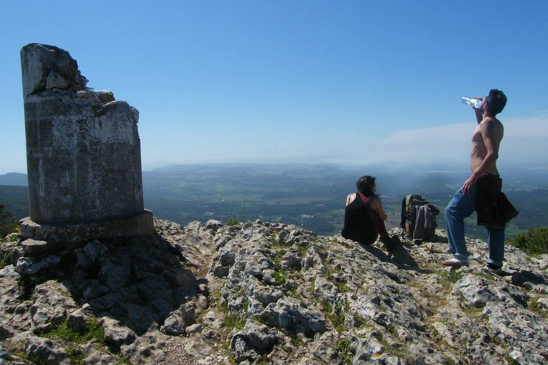 Ab Sesimbra: Wandertour im Arrábida-Gebirge