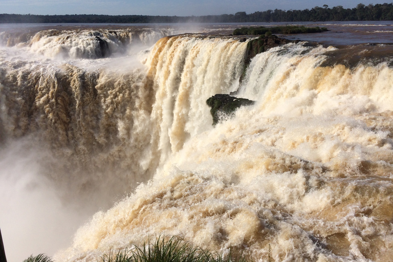 Argentina: cataratas del Iguazú y crucero Gran AventuraDesde Foz do Iguaçu: cataratas y Gran Aventura