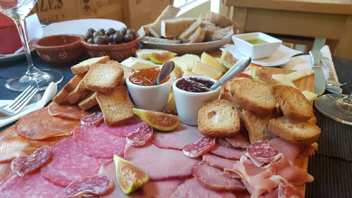 porto food wine and canned food walking tour