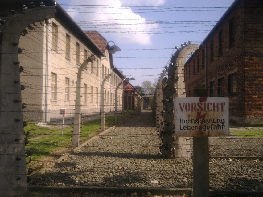 Museo Auschwitz-Birkenau: Tour Guiado Desde Cracovia | GetYourGuide