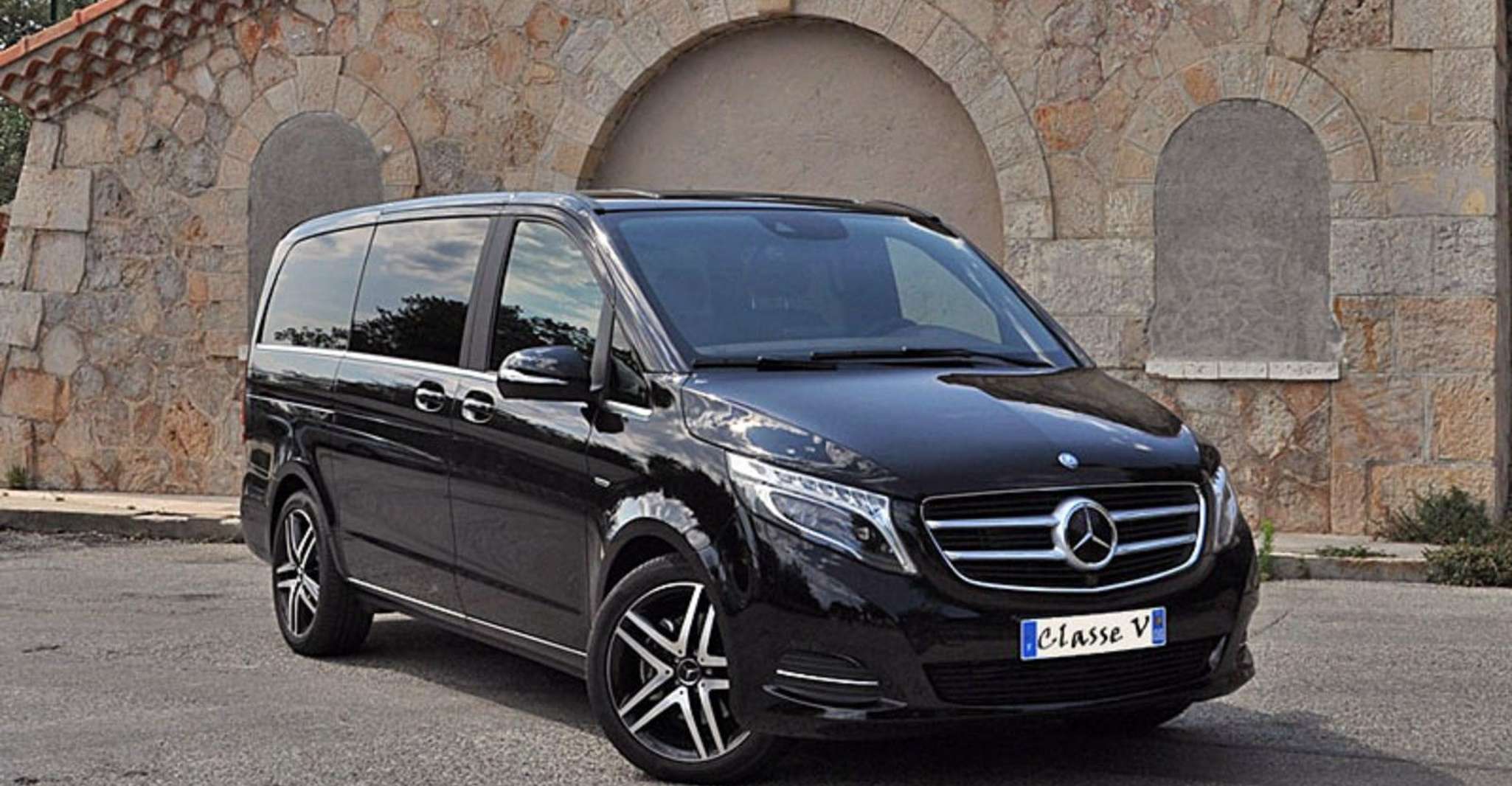 Parc Astérix: Private Transfer from/to ORLY Airport