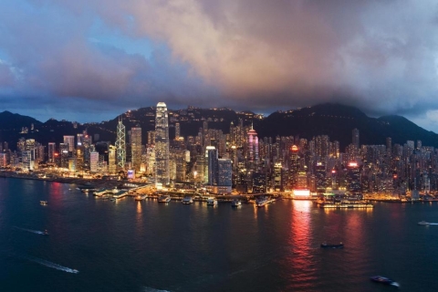 Hongkong: Kombipaket Aussichtsplattform Sky100 mit SpeisenHongkong: Kombipaket Aussichtsplattform Sky100 mit Süßem