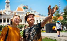 Ho Chi Minh: Guided Walking Tour of Saigon Highlights