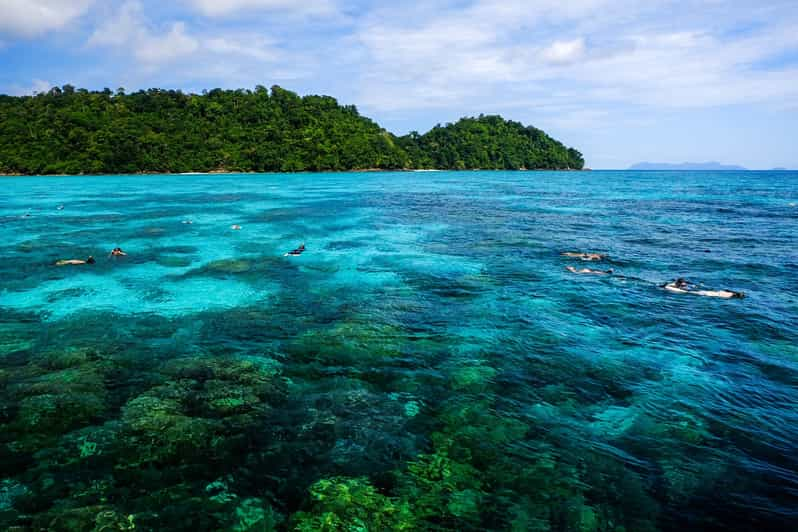 Desde Phuket Khaolak Excursión de un día a las Islas Surin para hacer