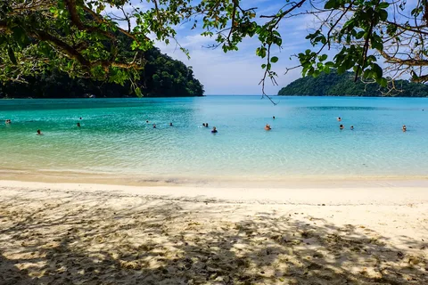 From Phuket/Khaolak: Surin Islands Snorkeling Day Trip