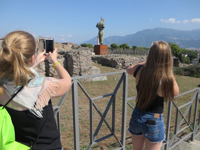 Neapel und Pompeji Tagesausflug von Rom mit dem Zug GetYourGuide