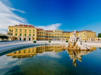 Ohne Anstehen: Rundfahrt durch Wien & Schloss Schönbrunn Ohne Anstehen: Rundfahrt durch Wien & Schloss Schönbrunn