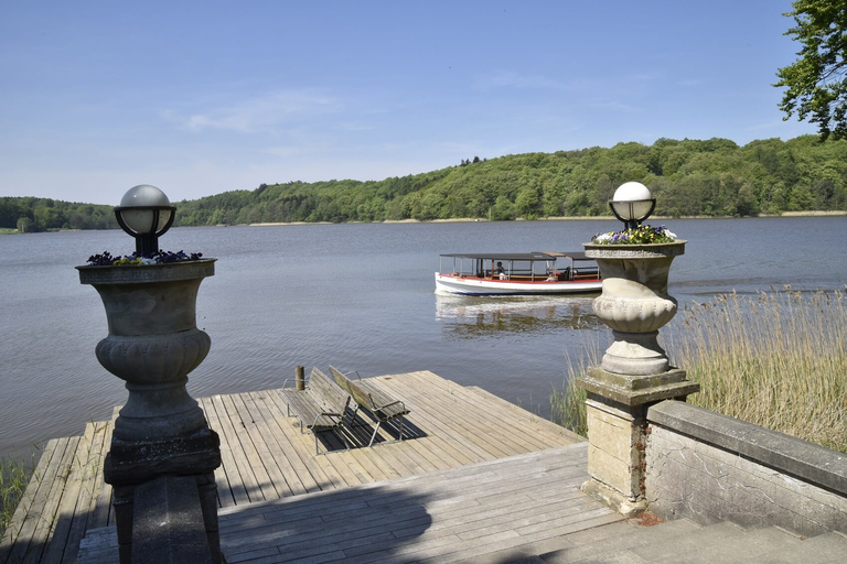 Lyngby & Bagsværd Lake: Baadfarten Boat Ride