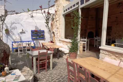 Chania Area: The 7 Villages of Apokoronas Tour with Lunch