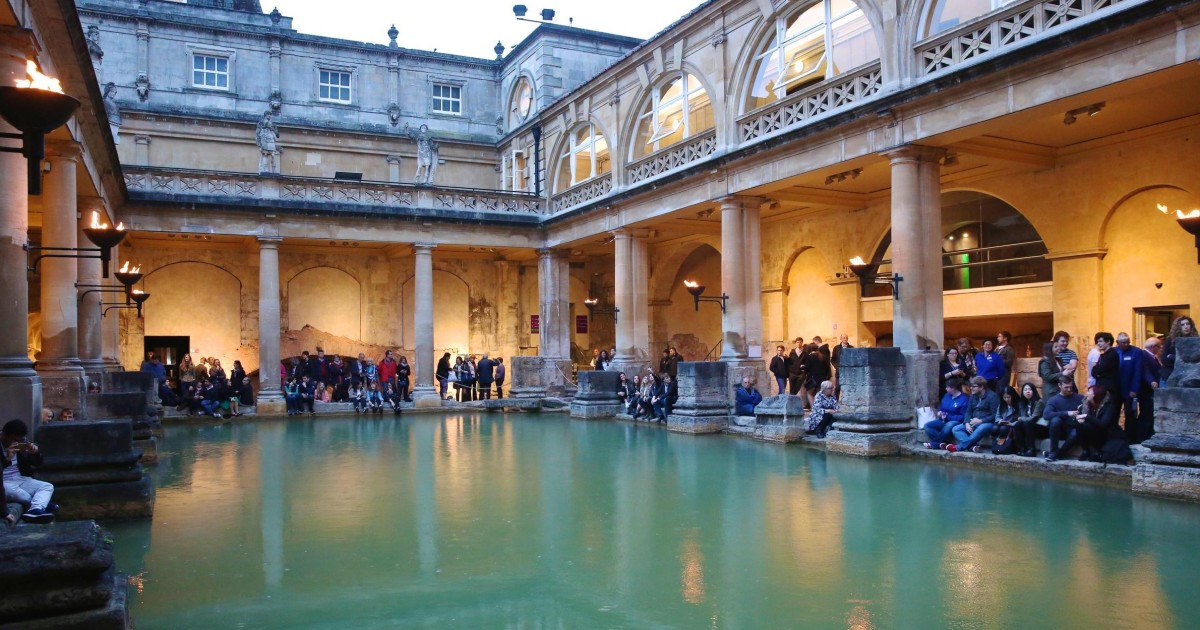 visit roman bath