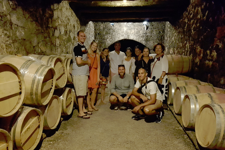 Chania: Wine and Cheese Tasting Tour with Lunch