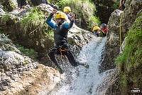 Von Bovec, halbtägige Canyoning-Tour im Soča-Tal - Hizvo