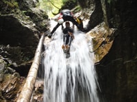 Bovec, Canyoning nel Triglav National Park Tour + Foto - Hizvo
