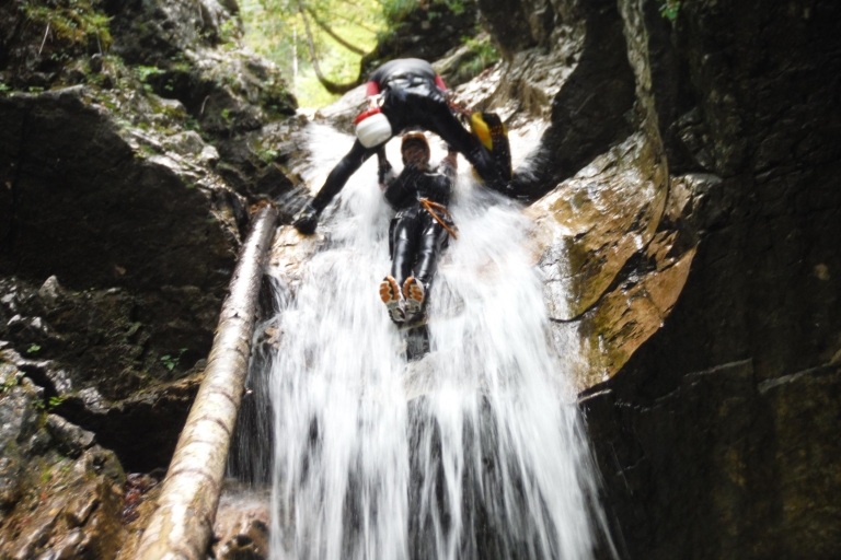 Bovec: Canyoning in Triglav Nationaal Park Tour