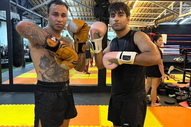Patong : cours de boxe thaïlandaise au Rachai Muay Thai GymSéance de boxe thaïlandaise - Cours collectif