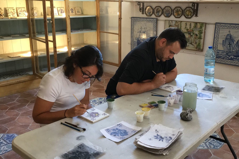 Lissabon Tegels en Tales: Full-Day Tile Workshop en Tourprivate Tour