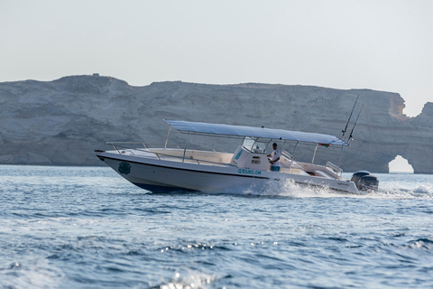 Excursión de pesca con un experto pescador local omaní