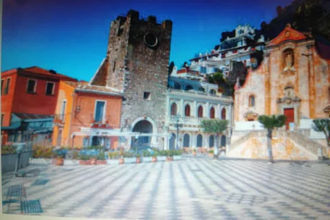 Taormina -Isola Bella ( Perla del Mediterraneo)
