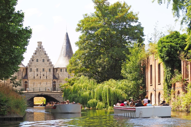 Ghent: 50-Minute Medieval Center Guided Boat Trip Tour in Summer