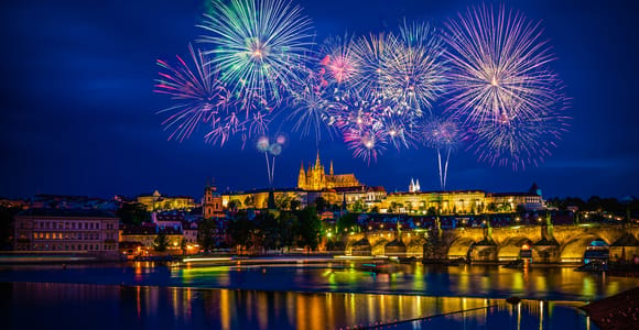 New Year&#39;s Eve Celebration Cruise with Dinner and Fireworks