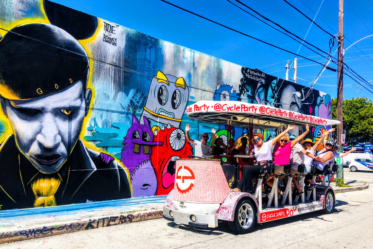 Miami: Wynwood Party Bike Bar Crawl