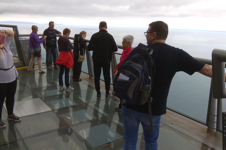 Vanaf Funchal: Cabo Girão & Poncha proeverij per VWCabo Girão & Poncha proeverij per klassieke VW kever