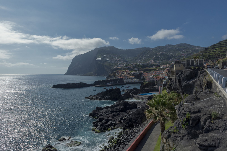 Funchal: Private Guided Cabo Girão TourMadeira: Guided Cabo Girão Tour ENG/PT/ES