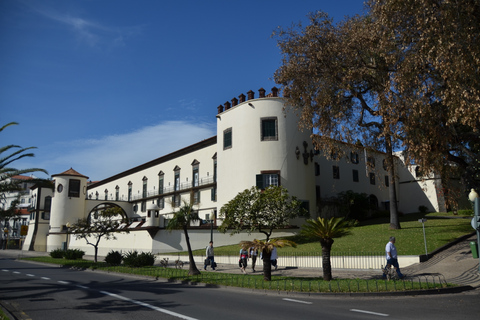 Funchal: City Tour in a TukxiTour in English, Portuguese, or Spanish